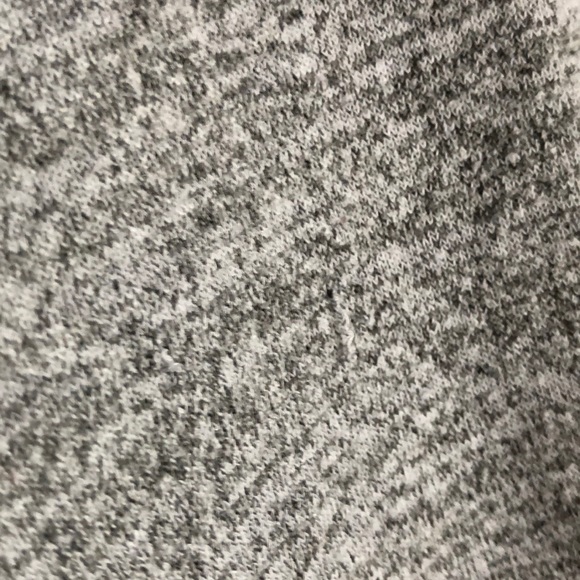 Aritzia Wilfred free long sleeve v-neck tee - Picture 3 of 6